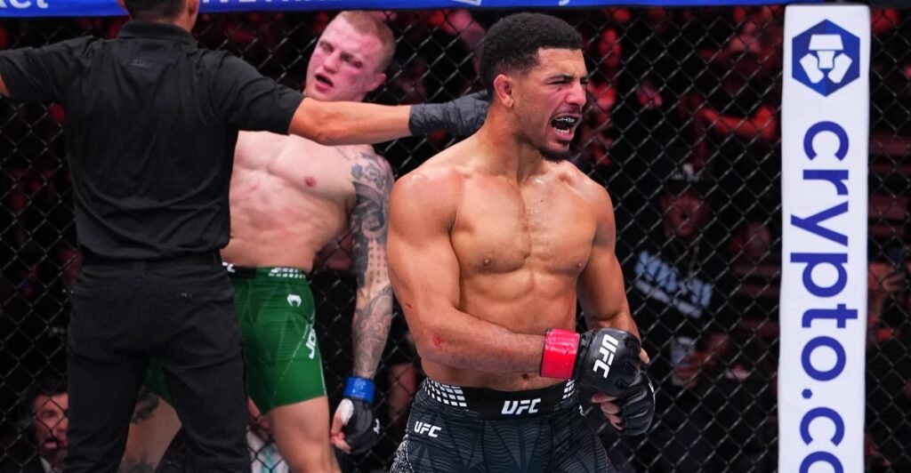 UFC Sacramento video: MarQuel Mederos out-slugs Mason Jones to pick up standing knockout