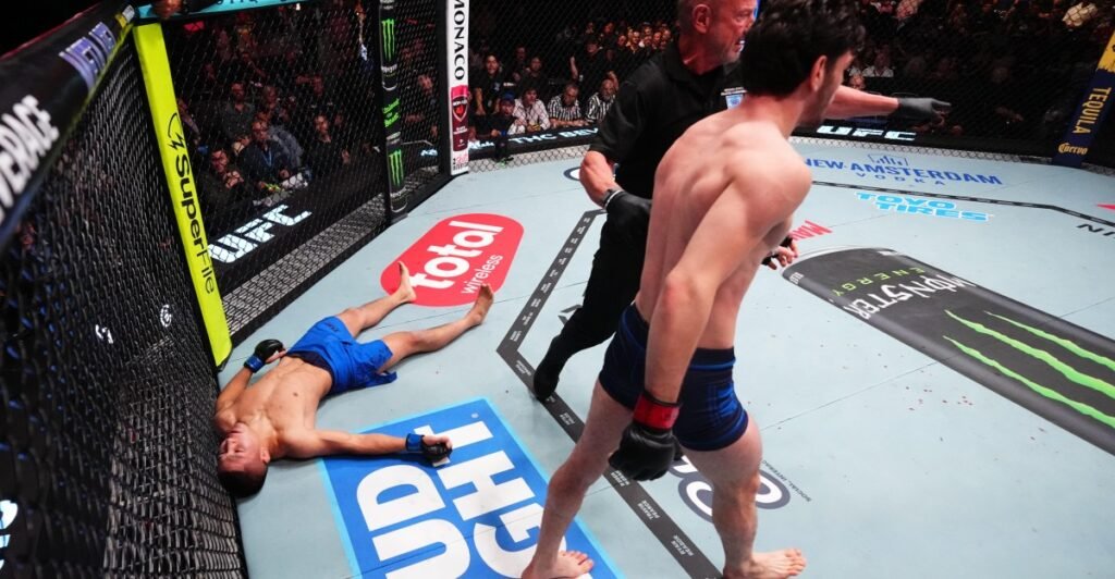 UFC Vegas 121 video: Mehemmedeli Osmanli disqualified after brutal illegal knee knocks out Ilimbek Akylbeck Uulu