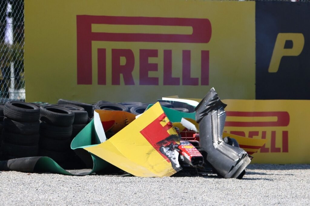 Huge crash knocks Leclerc out of F1 Italian GP