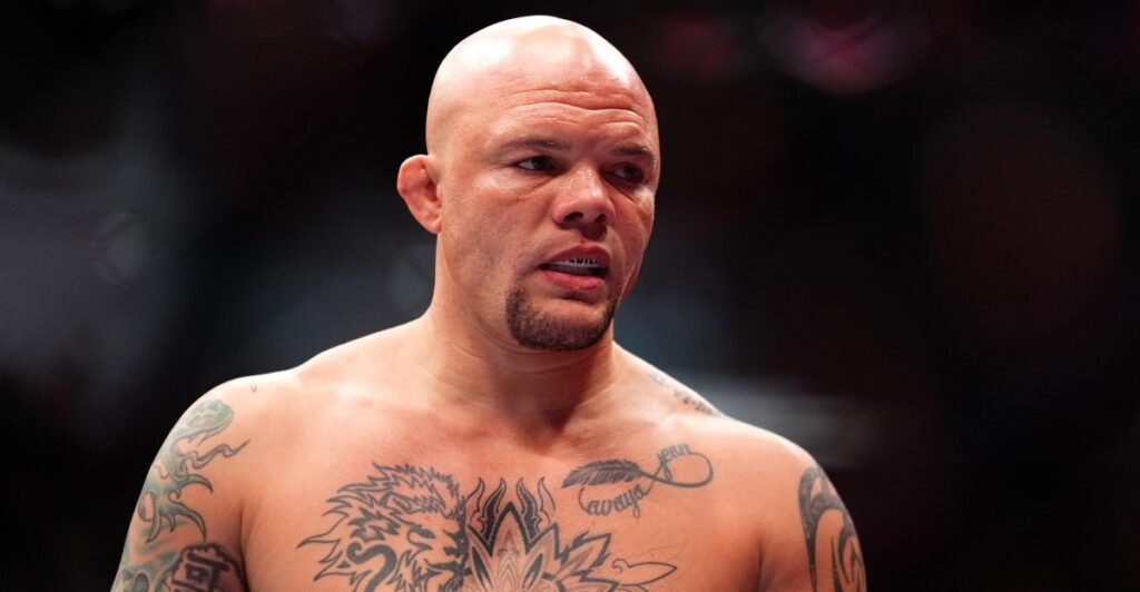 Matt Brown blasts toxic fandom in wake of Anthony Smith’s arrest