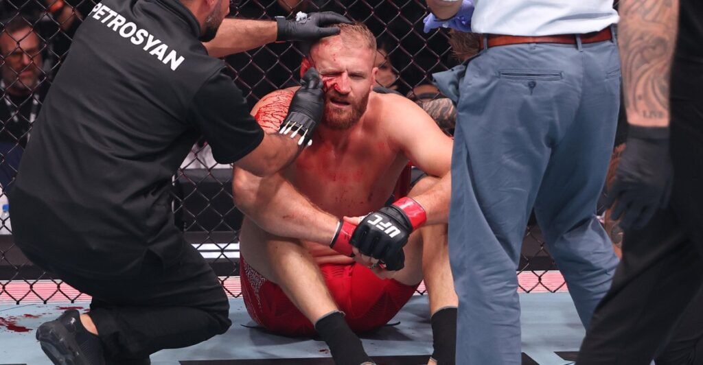 Jan Blachowicz shows off nasty cut in first statement after UFC Belgrade knockout loss