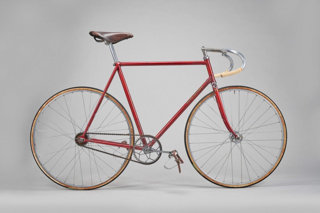 Built exclusively for top pros, this 1950s world title-winning pursuit bike was built by Raleigh’s RP department