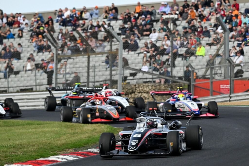 Fairclough keeps GB3 title hopes alive with dominant double at Brands Hatch
