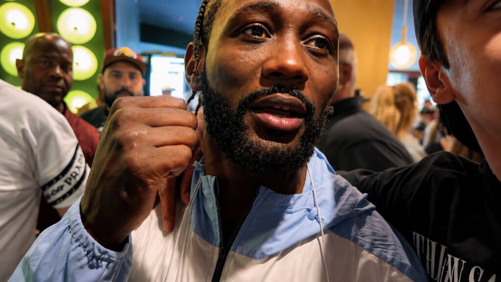 Terence Crawford Sees Trouble For Lamont Roach Against Zepeda
