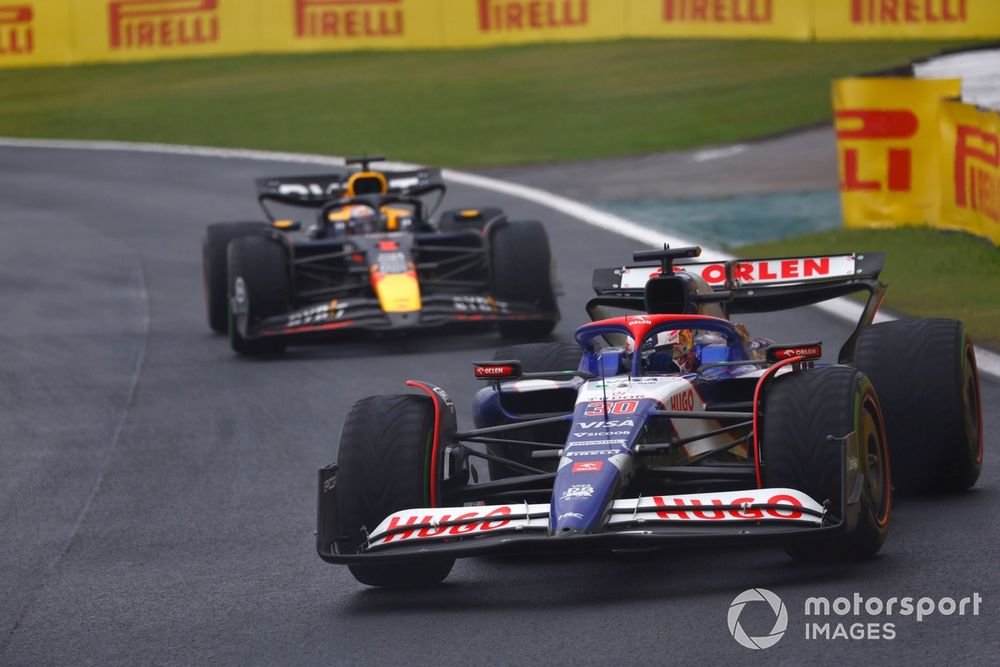 Liam Lawson, RB F1 Team VCARB 01, Max Verstappen, Red Bull Racing RB20