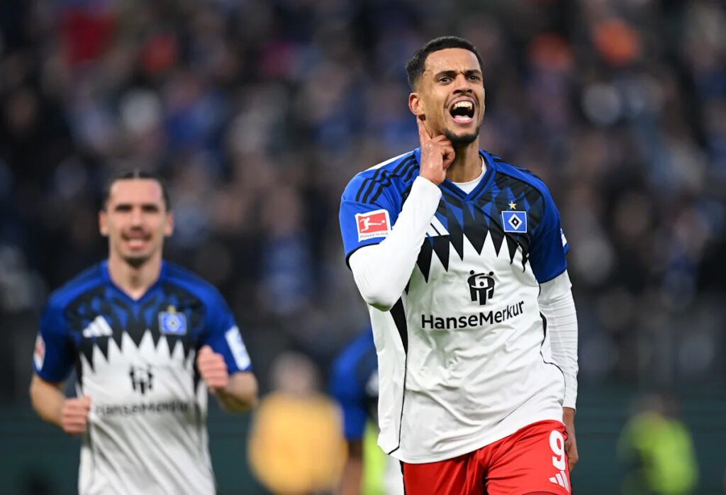👀 Scores, then sent off: HSV ace turns unlucky