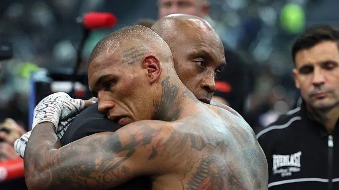 Conor Benn hugs Nigel Benn