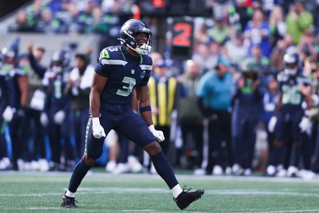 Seahawks rookie Nick Emmanwori wins Rookie of the Week award