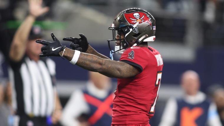 Who should I start Week 13? Fantasy Sunday start sit rankings, last-minute lineup decisions, inactives, breaking news