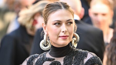 ‘Beautiful’ Maria Sharapova told ‘please come back’ as former Wimbledon champion treats fans to workout video