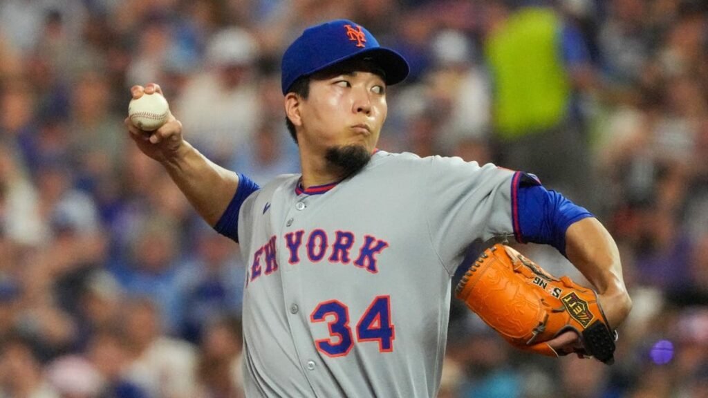 Mets 'certainly going to be involved' in starting pitching market this offseason, view Kodai Senga as part of 2026 rotation
