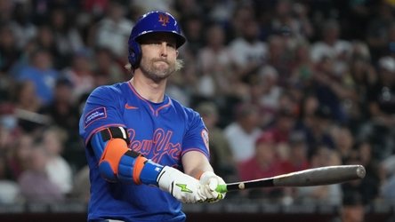 Mets fielding trade inquiries on Jeff McNeil: report