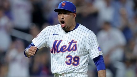 Latest on Edwin Diaz’s free agency: Blue Jays ‘monitoring’ the situation