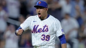 With Mets losing Edwin Diaz, pressure’s on David Stearns to deliver now more than ever