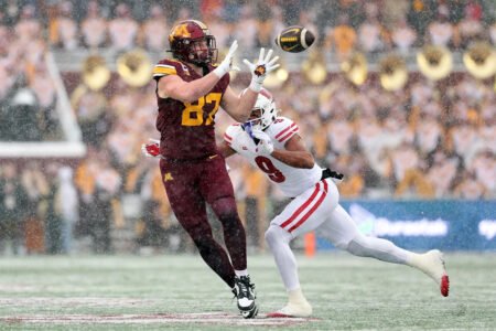 Minnesota Gophers in Rate Bowl open as -3.5 point favorites over New Mexico