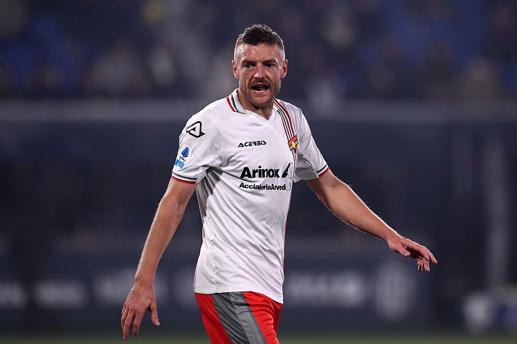 🥳 Never too late to join the party: cult hero shines in top league at 40