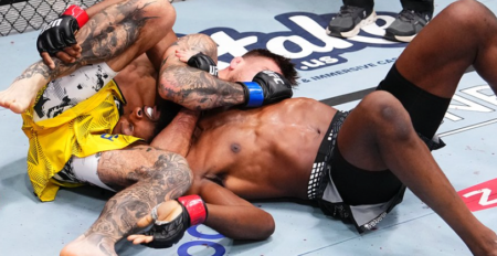 Yaroslav Amosov submits Neil Magny with anaconda choke in UFC debut