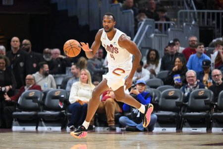 Cavaliers’ Evan Mobley out 2-4 weeks after suffering left calf strain