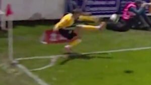 Watch EFL club take ‘worst corner in history’ in comical moment during FA Cup second round clash