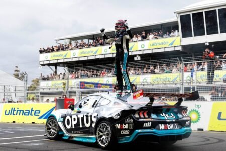 Mostert clinches title while Payne wins from front row