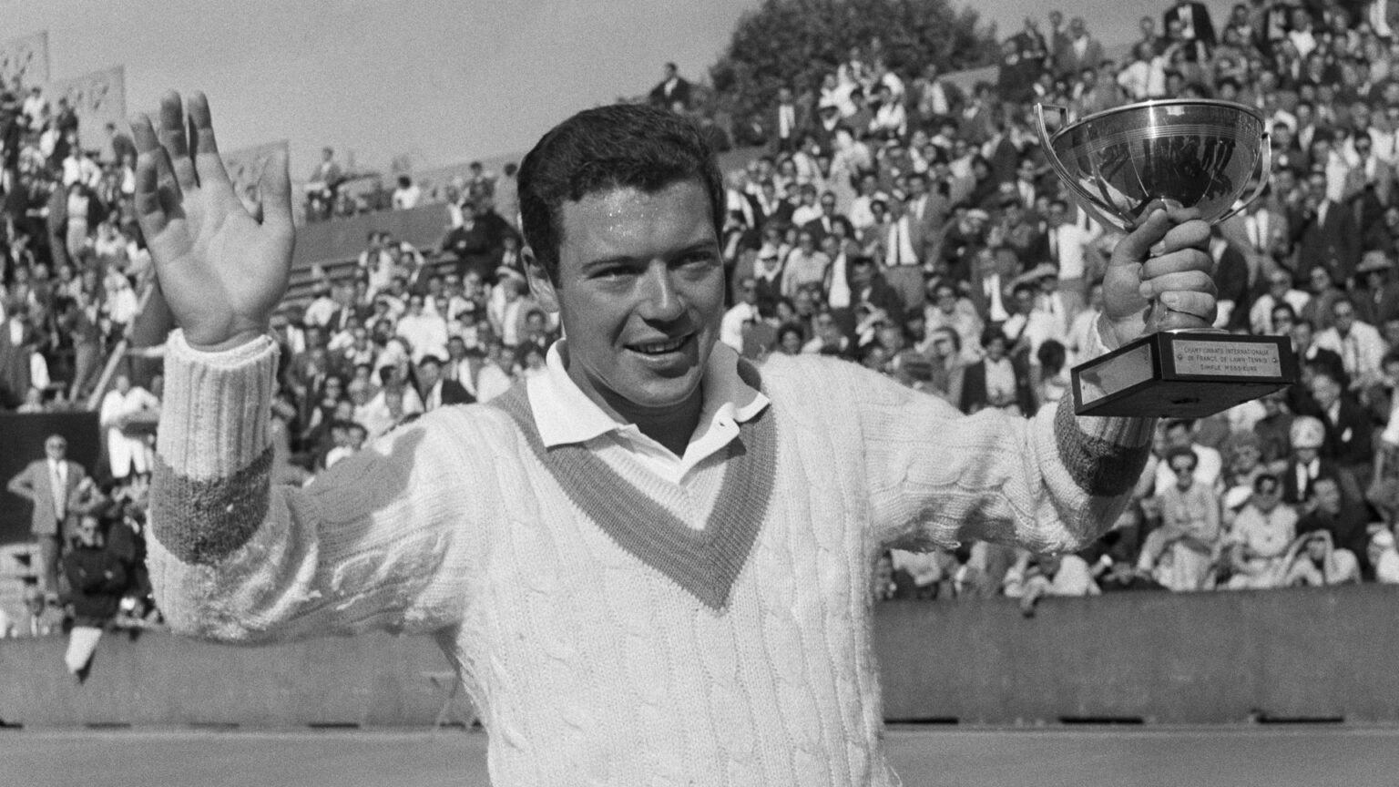 Tributes pour in as legendary three-time Grand Slam champion dies