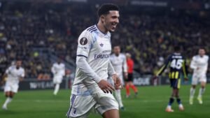 Jadon Sancho fires Premier League side into Europa League last-16