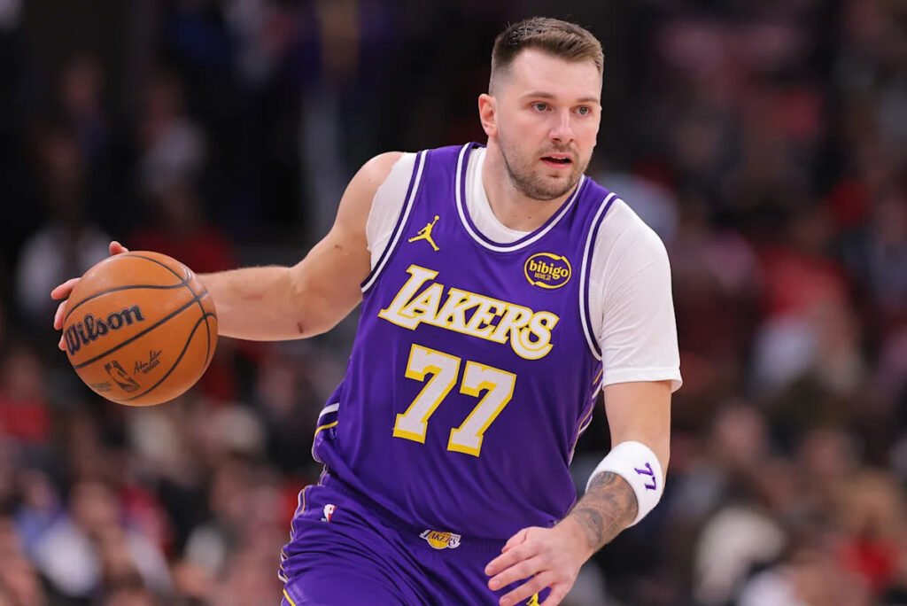 Luka Doncic scores 46 points in Lakers’ win over Bulls, nearly 1 year after being traded