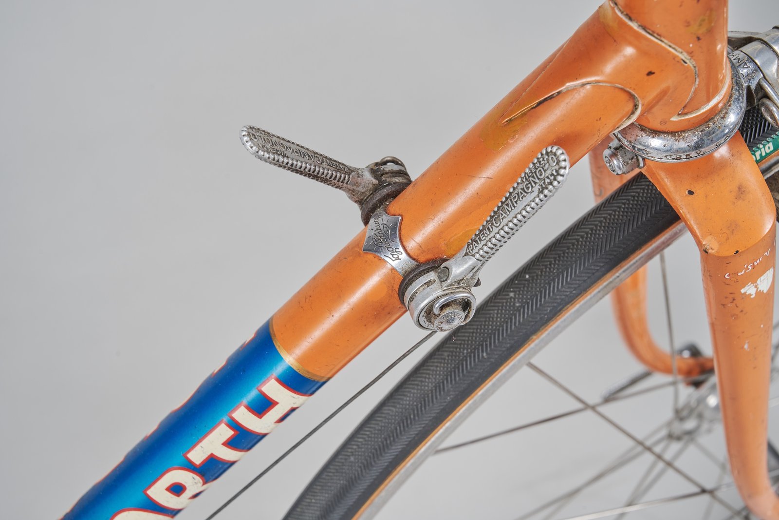 Campag downtube shifters on Les West's Holdsworth