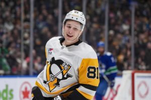 Rookie Ben Kindel scores twice, leads Penguins to a 3-2 win over the Canucks