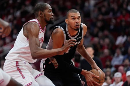 Wembanyama scores 28 points to lead Spurs past Rockets, 111-99