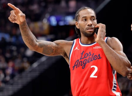 Kawhi Leonard, Clippers hot streak forces fan to literally eat their own words