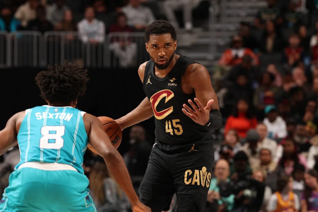 Player Grades: Cavs vs Hornets – Cleveland outlasts Charlotte in shaky offensive performance