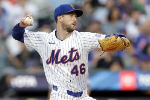 Padres, SP Griffin Canning agree on 1-year deal