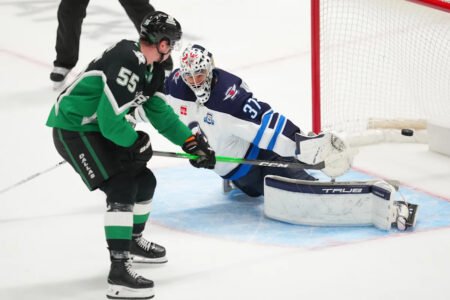 Thomas Harley scores in OT as Stars beat Jets 4-3 for 5th straight win