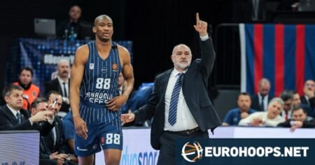 Anadolu Efes announces Kai Jones extension after win over Trabzon