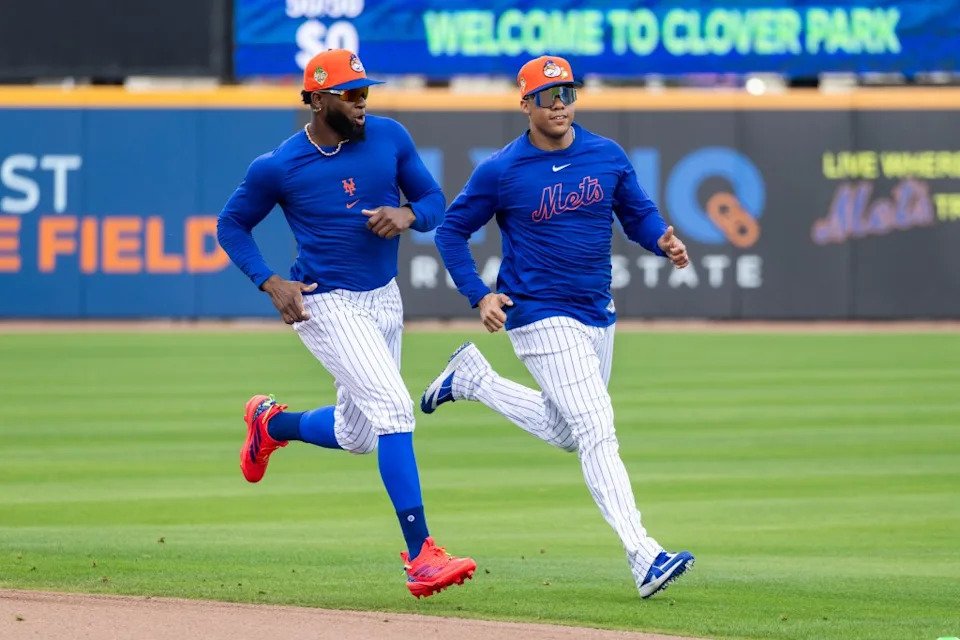 Luis Robert Jr. (l.) runs with Juan Sotod uring Spring Training at Clover Field, Tuesday, Feb. 17, 2026. Corey Sipkin for the NY Post