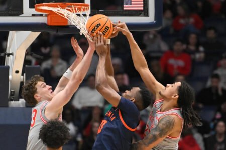 Thomas, Lewis help No. 15 Virginia beat Ohio State 70-66 in Nashville