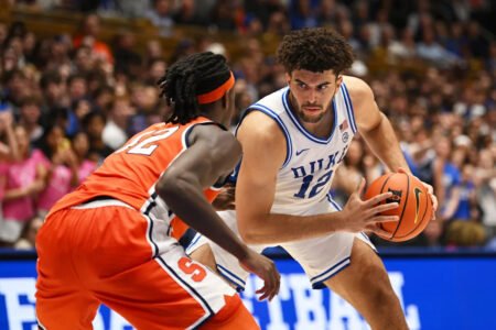 Who is rising, falling in latest March Madness bracket prediction?