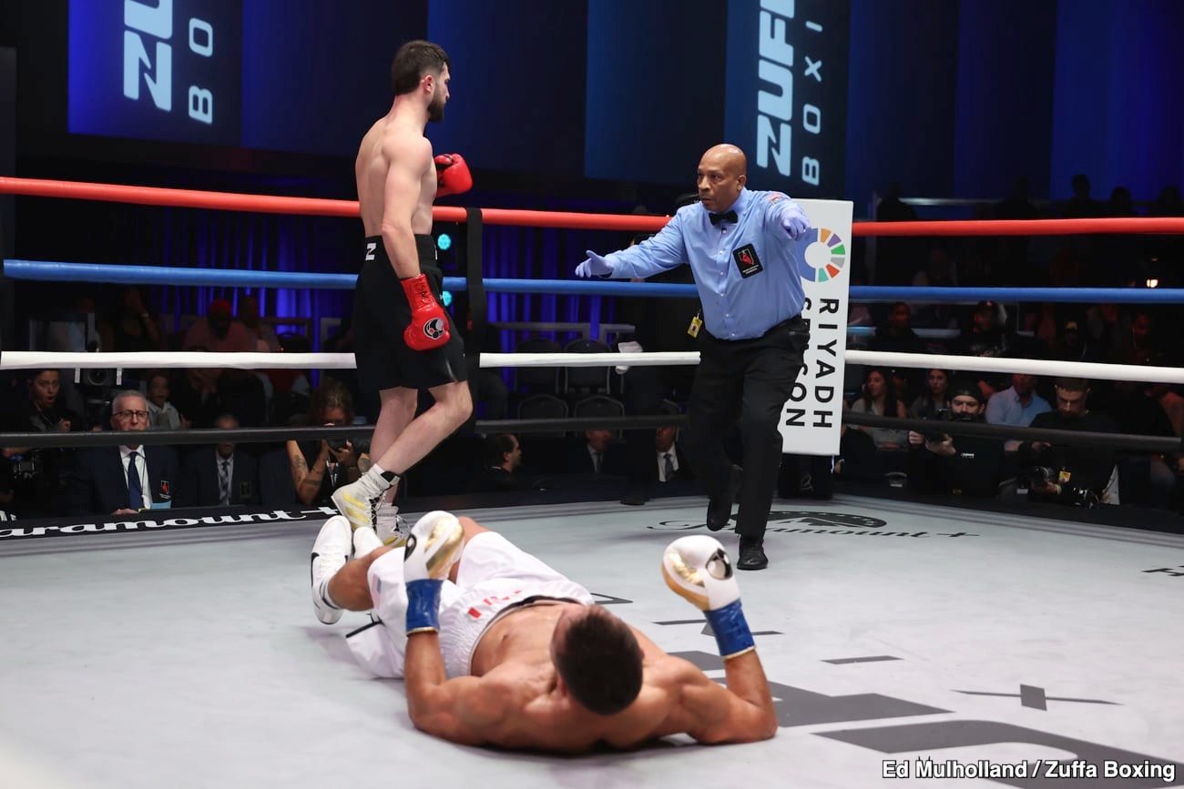 Image: Umar Dzambekov knocks out Ahmed Elbiali in Round 2