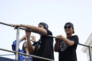 Dodgers & MLB history of going for 3 in a row