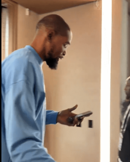 The internet believes Kevin Durant was behind burner account trashing teammates