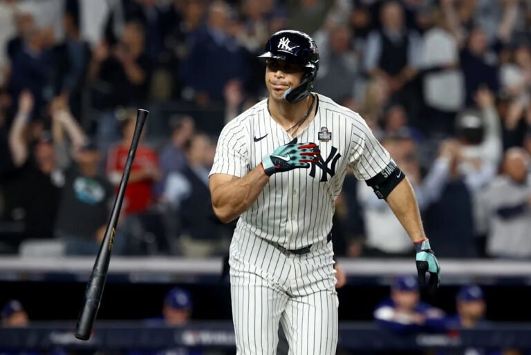 Giancarlo Stanton says he can’t open a bag of chips due to elbow pain