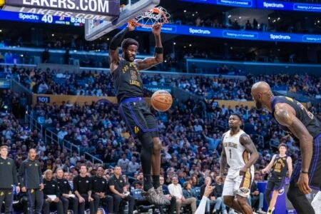 Lakers hope comeback win over Pelicans gives the team a timely boost