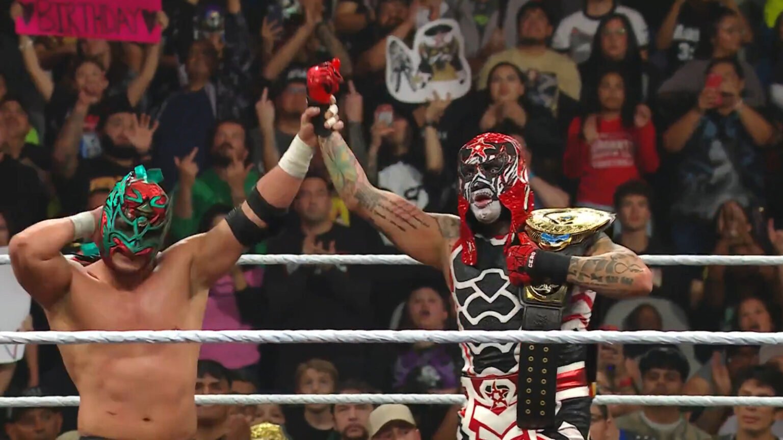 Penta Defeats Dragon Lee In Impromptu Men’s WWE Intercontinental Title Match On Raw