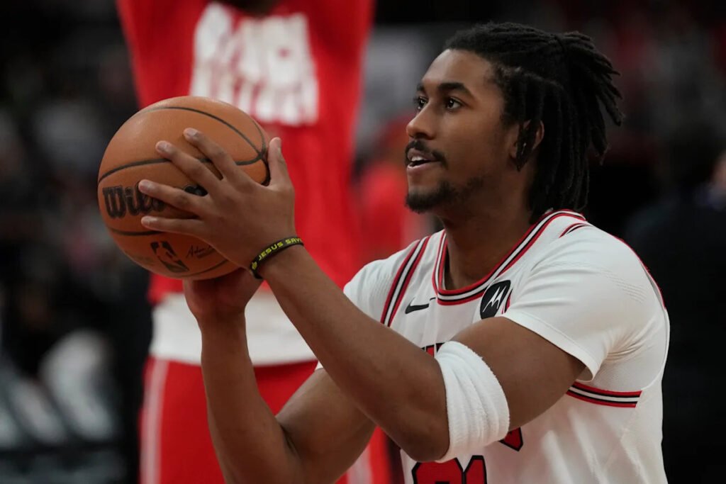 Bulls waive guard Jaden Ivey after anti-LGBTQ comments, remarks about religion on Instagram