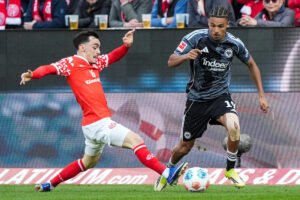 World Cup hero Götze omitted as Frankfurt loses Bundesliga derby 2-1 in Mainz