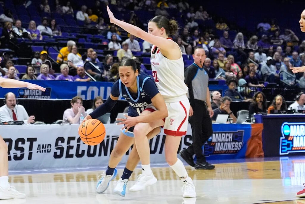 Maupin’s 17 points leads Texas Tech past Villanova in the first round of March Madness