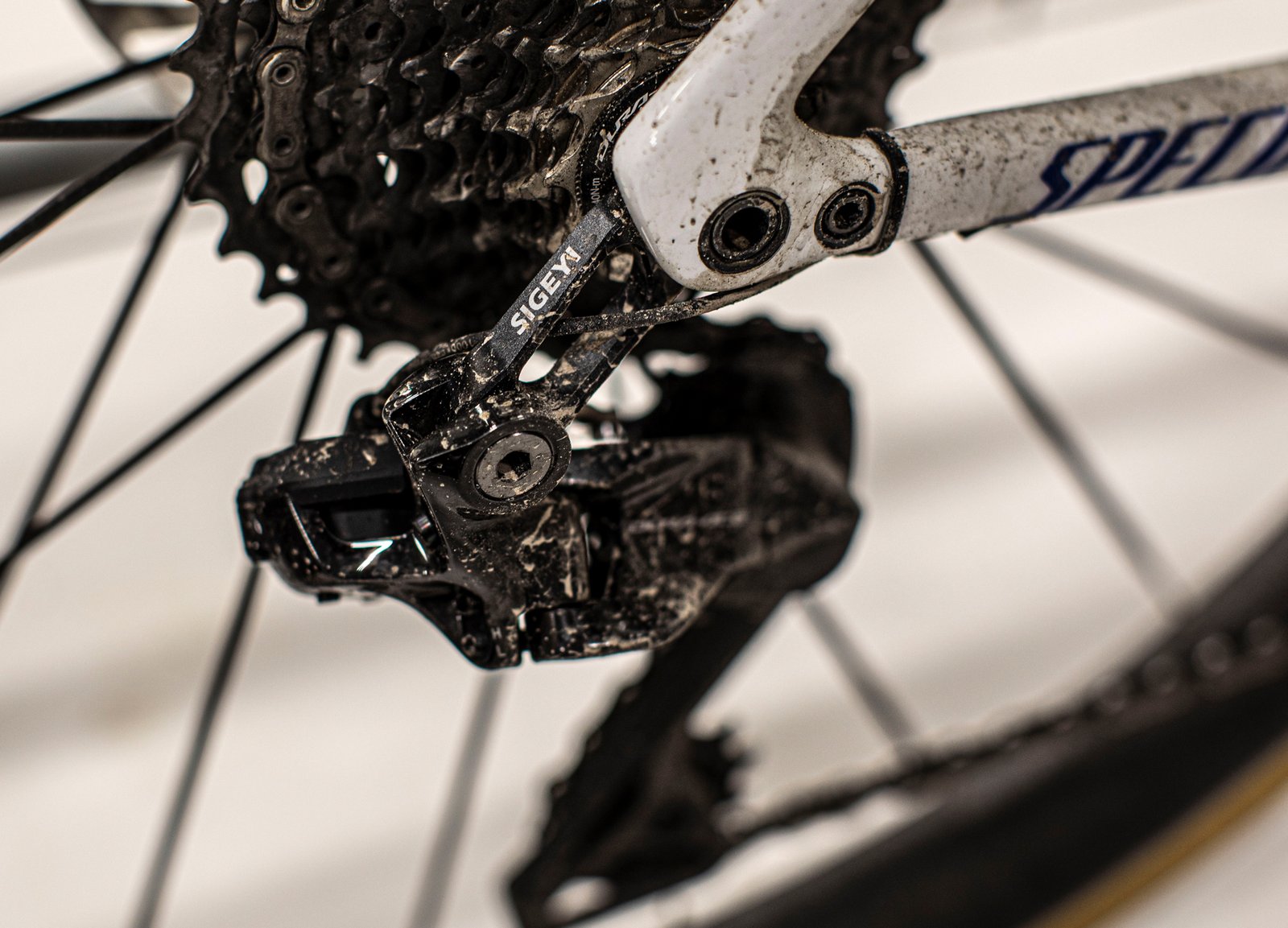 Demi Vollering's Specialized S-Works Tarmac SL8