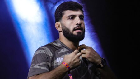 UFC & RAF’s Arman Tsarukyan Chokes Fan Out On Livestream