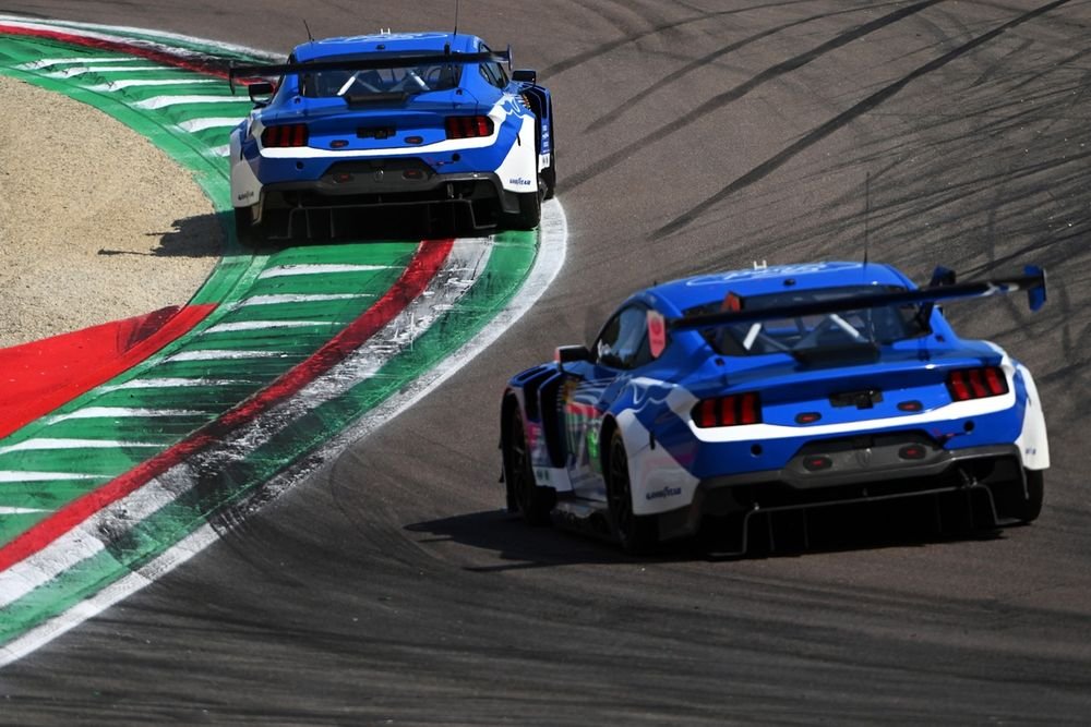 #88 Proton Competition Ford Mustang LMGT3: Stefano Gattuso, Giammarco Levorato, Logan Sargeant
